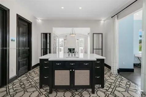 3305 S Moorings Way Miami FL 33133