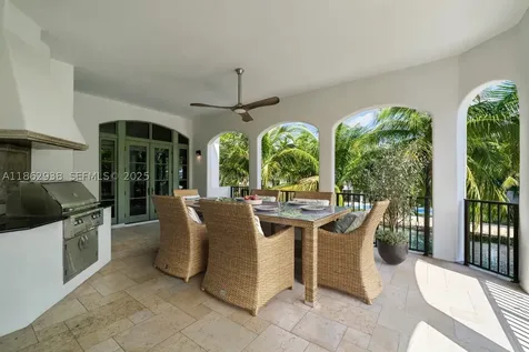 3305 S Moorings Way Miami FL 33133