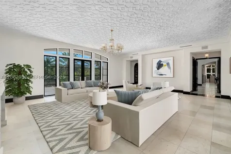 3305 S Moorings Way Miami FL 33133