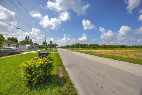345 SW 18th Avenue Homestead FL 33030