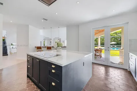 6910 SW 145th Terrace Palmetto Bay FL 33158