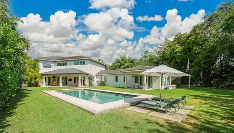 6910 SW 145th Terrace Palmetto Bay FL 33158