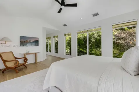 6910 SW 145th Terrace Palmetto Bay FL 33158