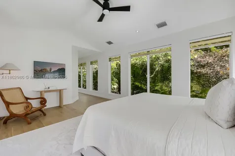 6910 SW 145th Terrace Palmetto Bay FL 33158