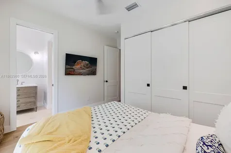 6910 SW 145th Terrace Palmetto Bay FL 33158