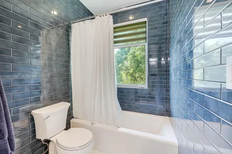 6910 SW 145th Terrace Palmetto Bay FL 33158