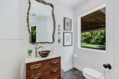 6910 SW 145th Terrace Palmetto Bay FL 33158