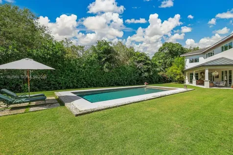 6910 SW 145th Terrace Palmetto Bay FL 33158