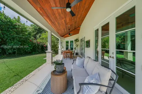 6910 SW 145th Terrace Palmetto Bay FL 33158