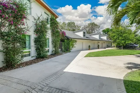 6910 SW 145th Terrace Palmetto Bay FL 33158
