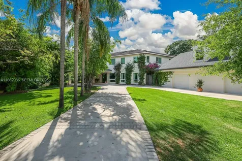 6910 SW 145th Terrace Palmetto Bay FL 33158