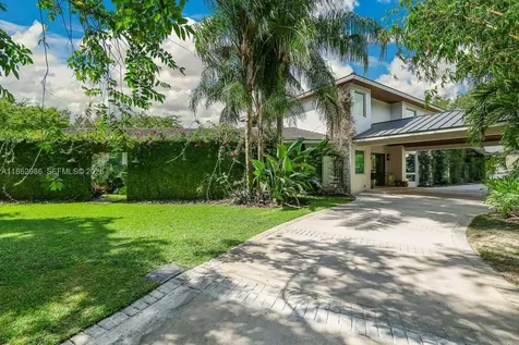6910 SW 145th Terrace Palmetto Bay FL 33158