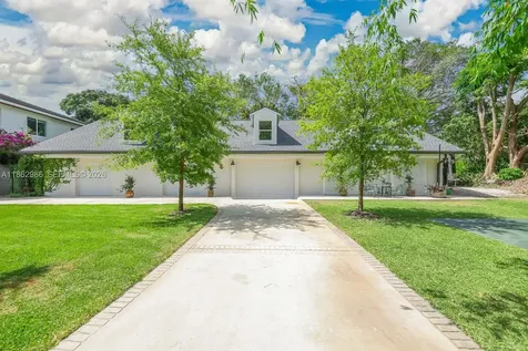 6910 SW 145th Terrace Palmetto Bay FL 33158