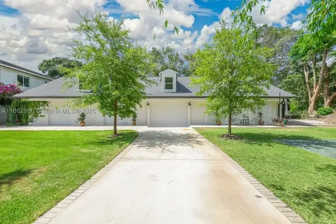 6910 SW 145th Terrace Palmetto Bay FL 33158
