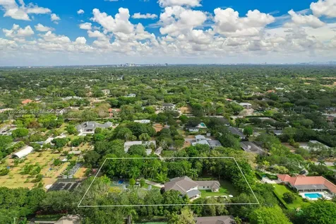 6910 SW 145th Terrace Palmetto Bay FL 33158
