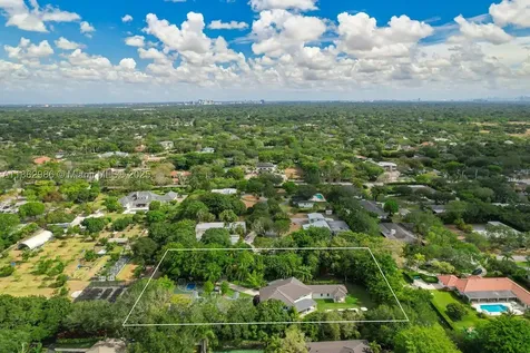 6910 SW 145th Terrace Palmetto Bay FL 33158
