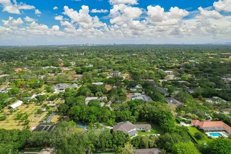 6910 SW 145th Terrace Palmetto Bay FL 33158