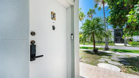 195 Sunrise Drive Key Biscayne FL 33149
