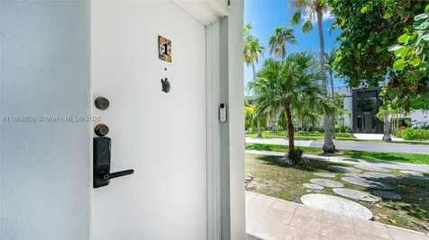 195 Sunrise Drive Key Biscayne FL 33149