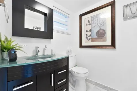 1501 S Ocean Boulevard Lauderdale By The Sea FL 33062