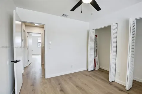 340 SW 97th Avenue Pembroke Pines FL 33025