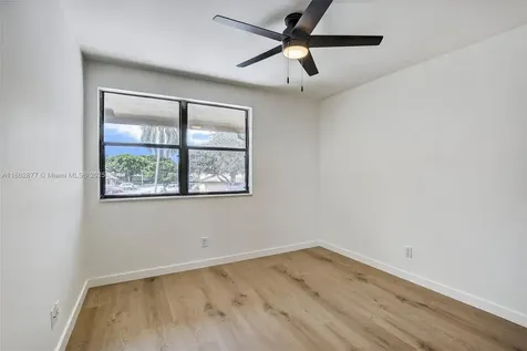 340 SW 97th Avenue Pembroke Pines FL 33025