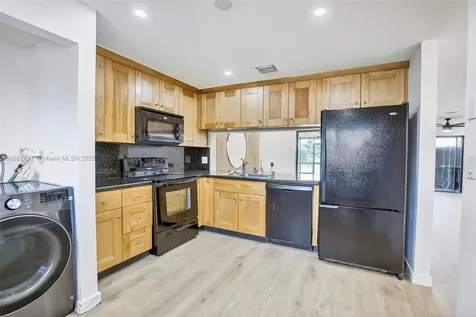 340 SW 97th Avenue Pembroke Pines FL 33025