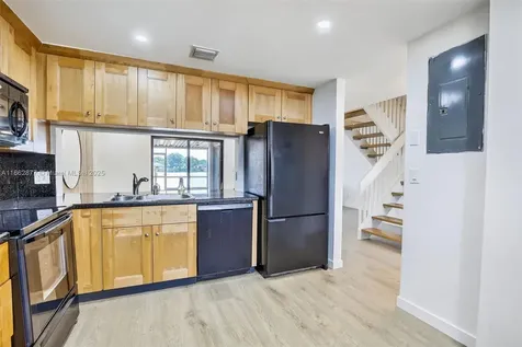 340 SW 97th Avenue Pembroke Pines FL 33025