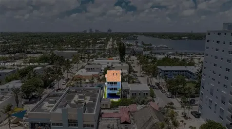 311 N Surf Road Hollywood FL 33019