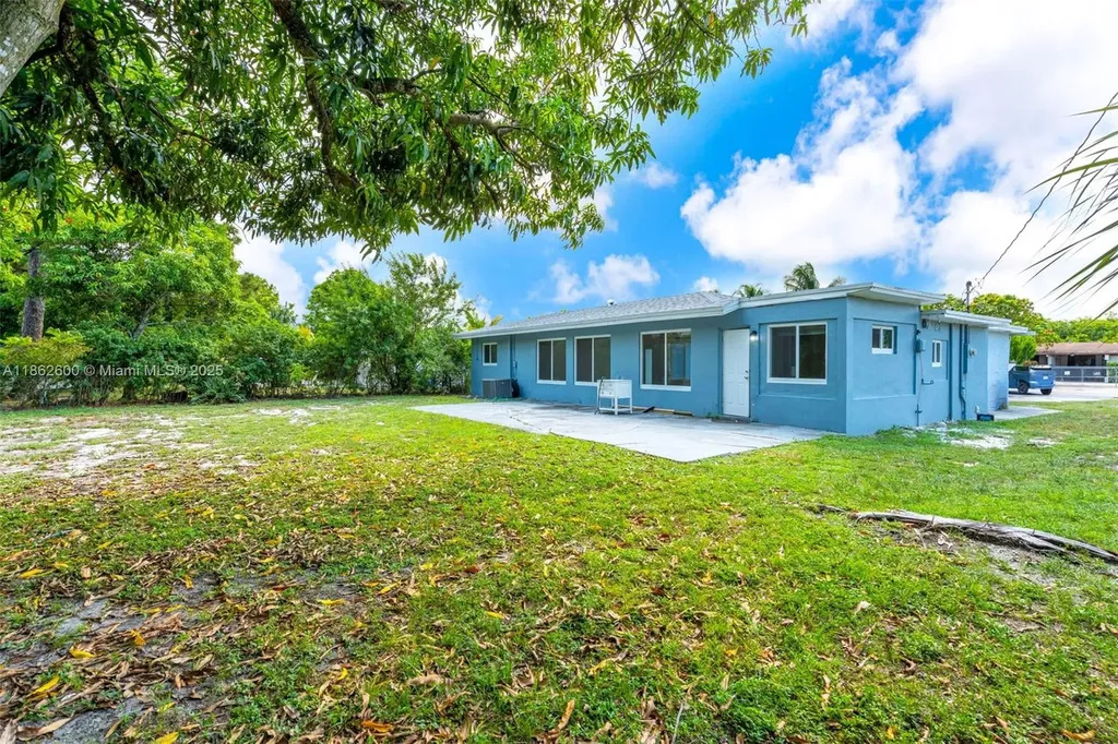 640 E Melrose Circle Fort Lauderdale FL 33312