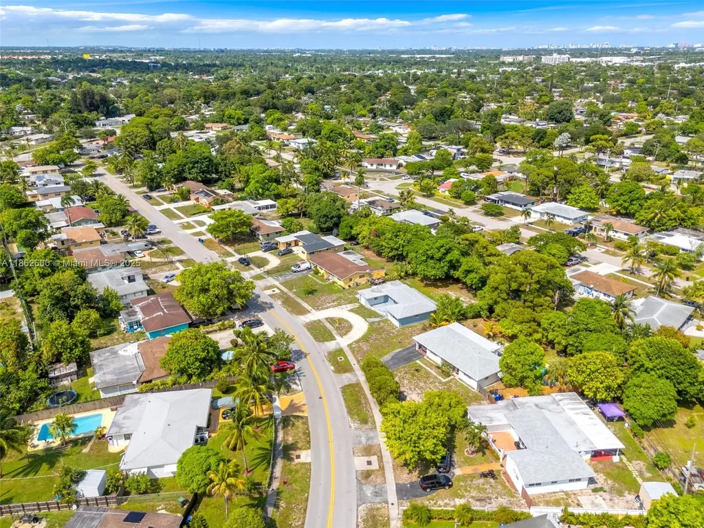 640 E Melrose Circle Fort Lauderdale FL 33312