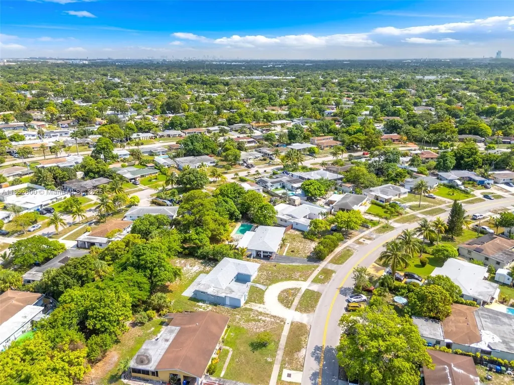 640 E Melrose Circle Fort Lauderdale FL 33312