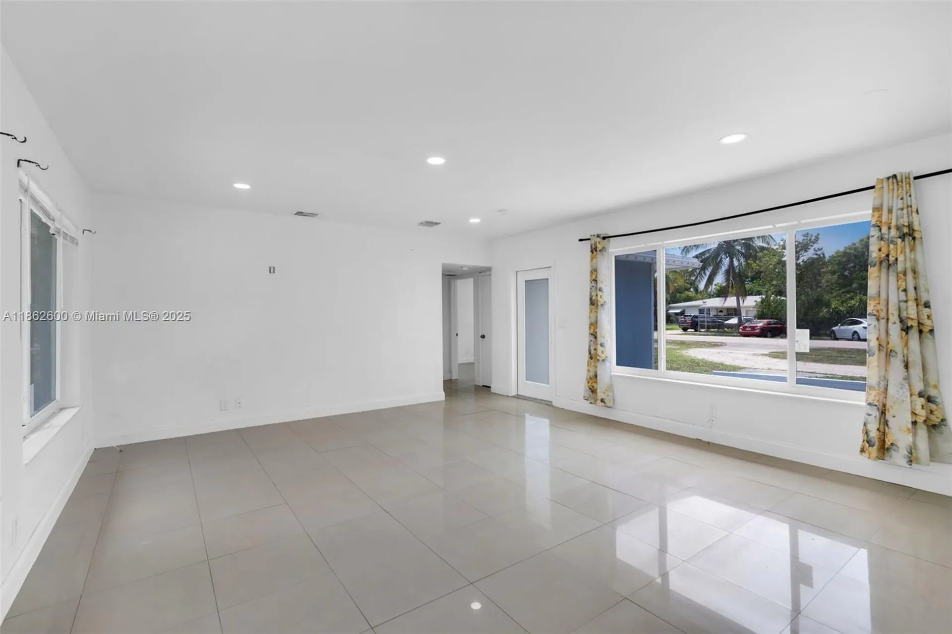 640 E Melrose Circle Fort Lauderdale FL 33312