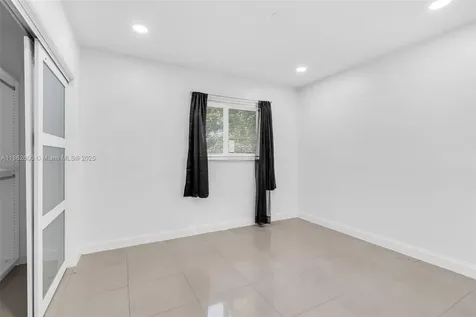 640 E Melrose Circle Fort Lauderdale FL 33312