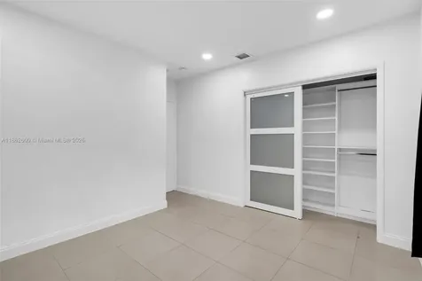 640 E Melrose Circle Fort Lauderdale FL 33312