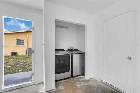 640 E Melrose Circle Fort Lauderdale FL 33312