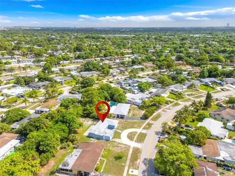 640 E Melrose Circle Fort Lauderdale FL 33312