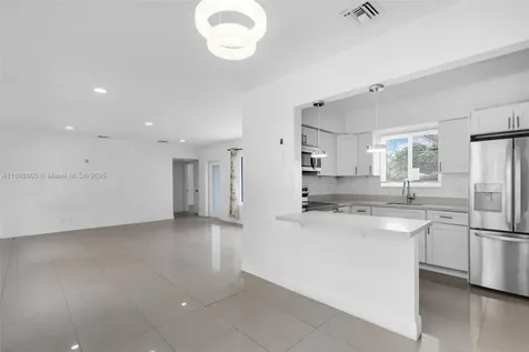 640 E Melrose Circle Fort Lauderdale FL 33312