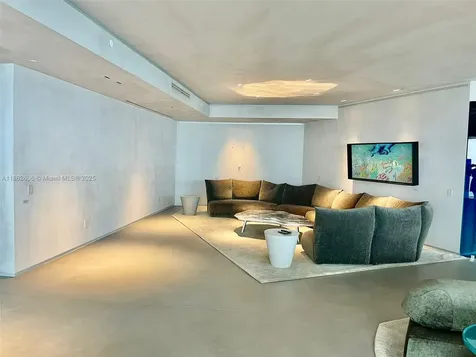 18555 Collins Avenue Sunny Isles Beach FL 33160