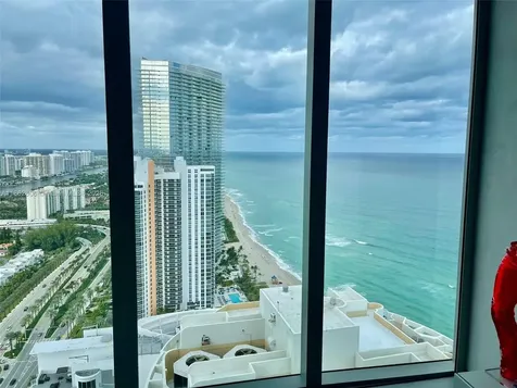 18555 Collins Avenue Sunny Isles Beach FL 33160