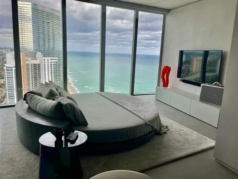 18555 Collins Avenue Sunny Isles Beach FL 33160