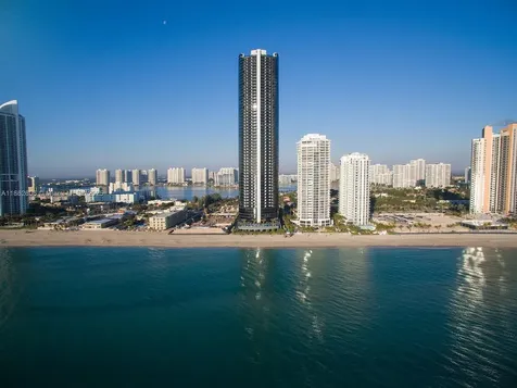 18555 Collins Avenue Sunny Isles Beach FL 33160