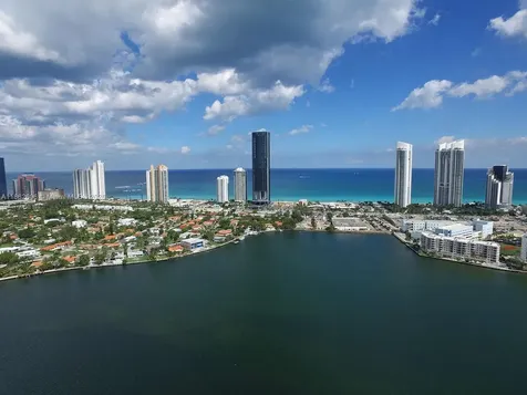 18555 Collins Avenue Sunny Isles Beach FL 33160