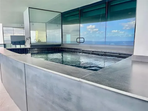 18555 Collins Avenue Sunny Isles Beach FL 33160
