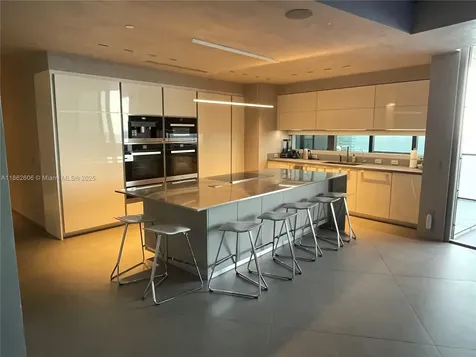 18555 Collins Avenue Sunny Isles Beach FL 33160