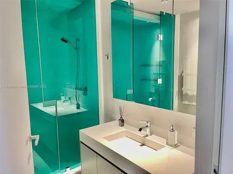 18555 Collins Avenue Sunny Isles Beach FL 33160