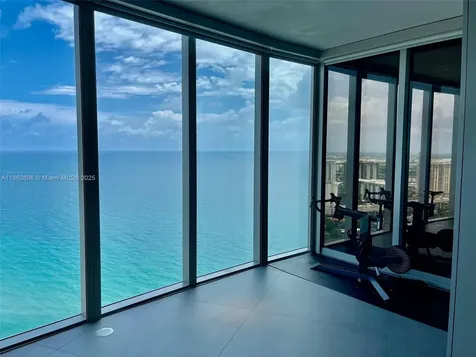 18555 Collins Avenue Sunny Isles Beach FL 33160
