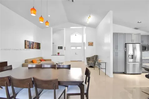 211 Cameron Court Weston FL 33326