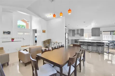 211 Cameron Court Weston FL 33326