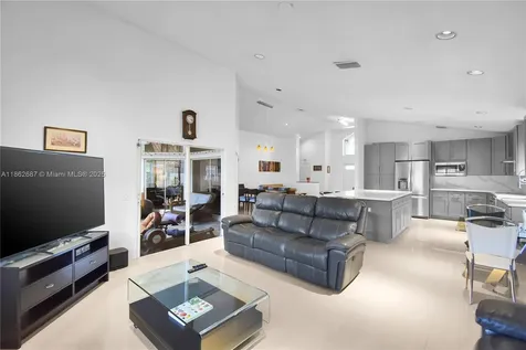 211 Cameron Court Weston FL 33326